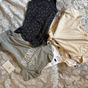 Cloud Island Gray Baby Bodysuit Set